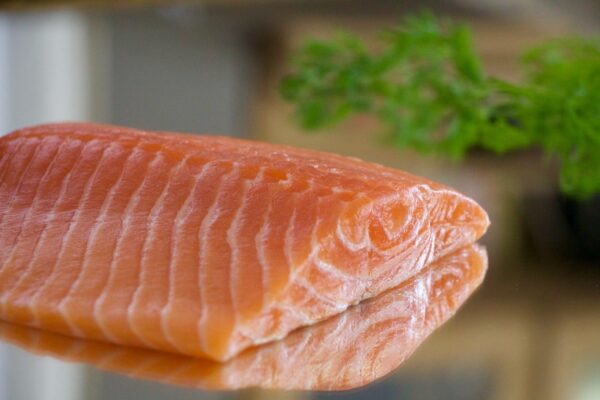Filet de saumon norvégien de qualité supérieure 1 kg – Image 2